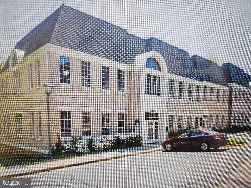 3927 Blenheim Boulevard - Photo 1