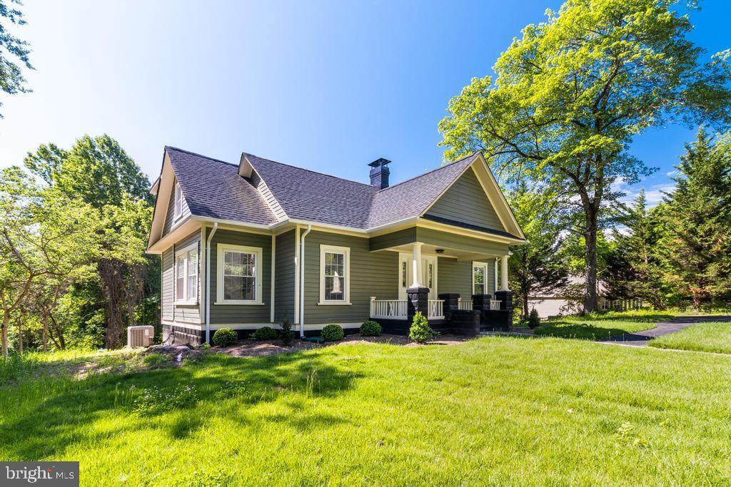 9316 Croom Road - Photo 1