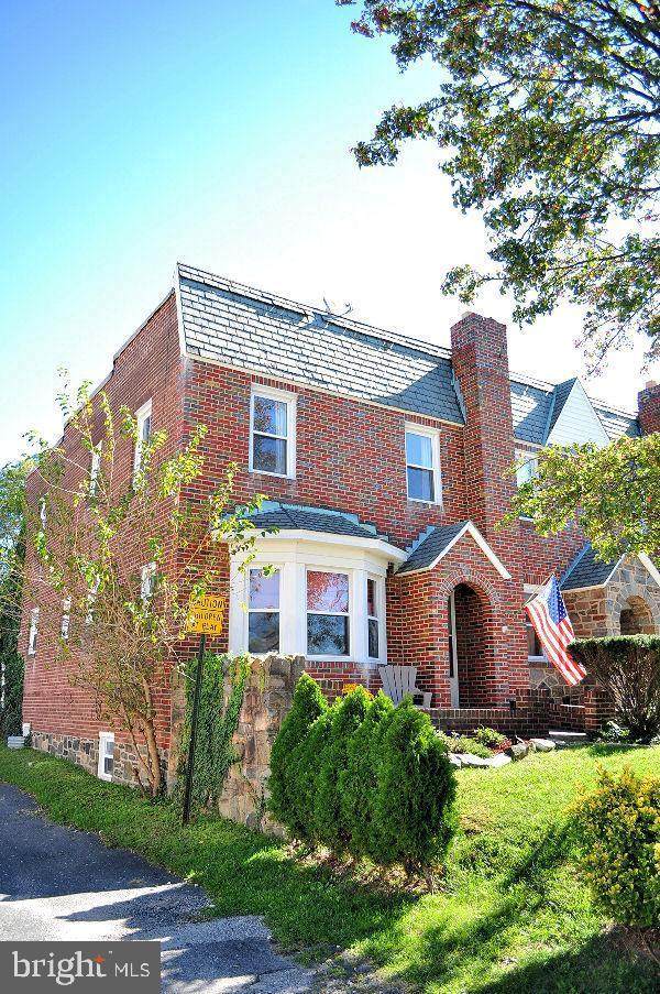 901 Leeds Avenue - Photo 1