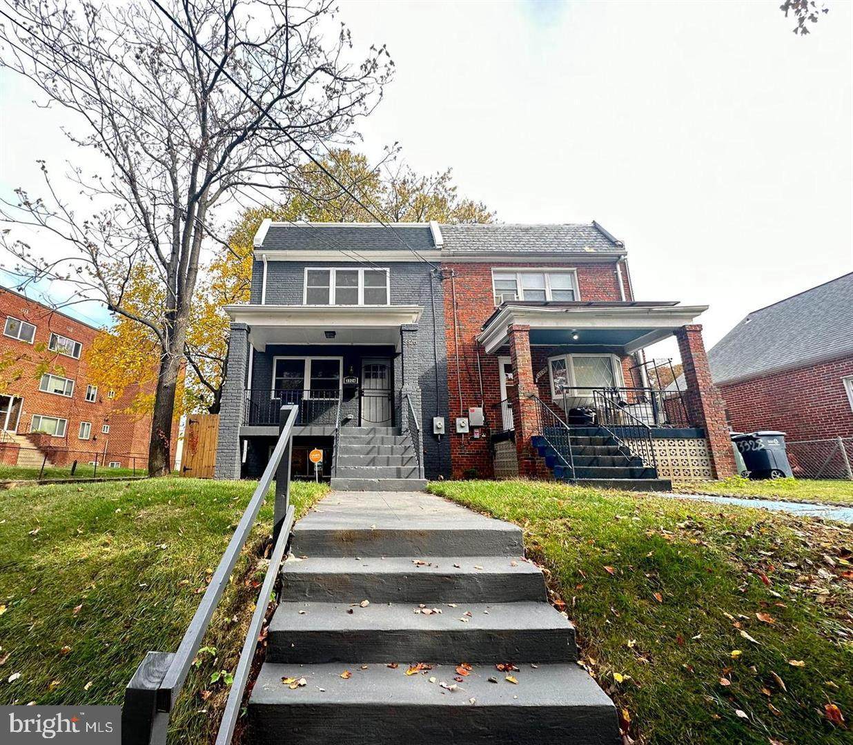 3326 12TH Street - Photo 1