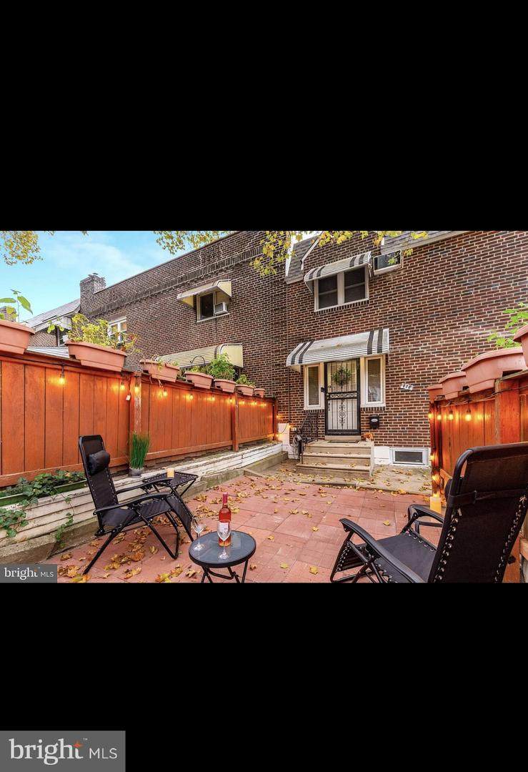 418 Littlecroft Road - Photo 1