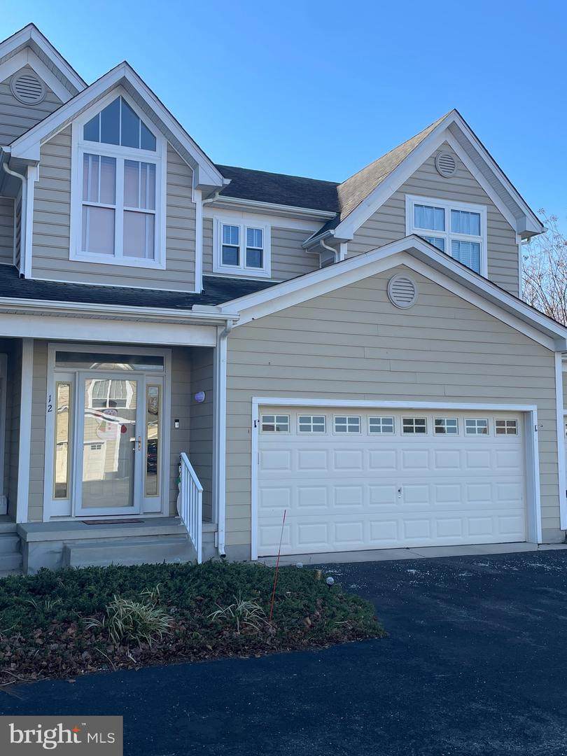 12 Kingston Terrace - Photo 1