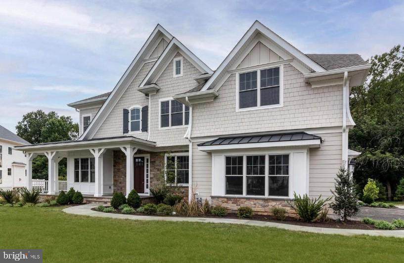 718 Waterloo - Photo 1