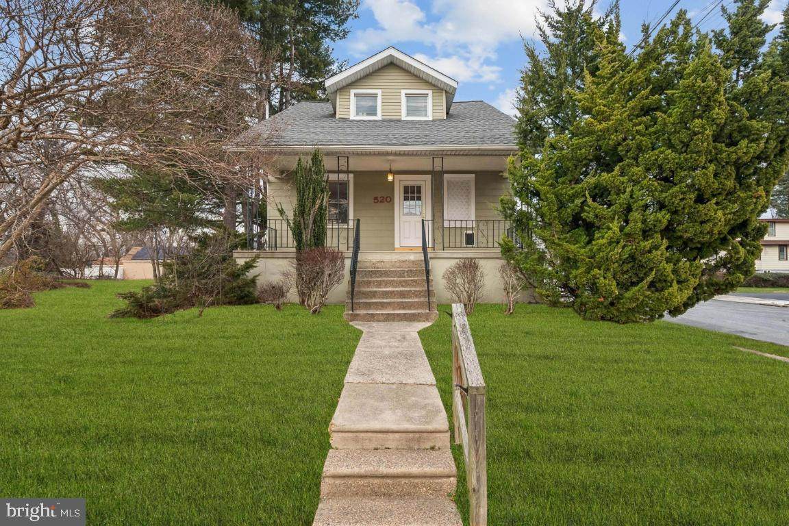 520 Chapel Avenue - Photo 1