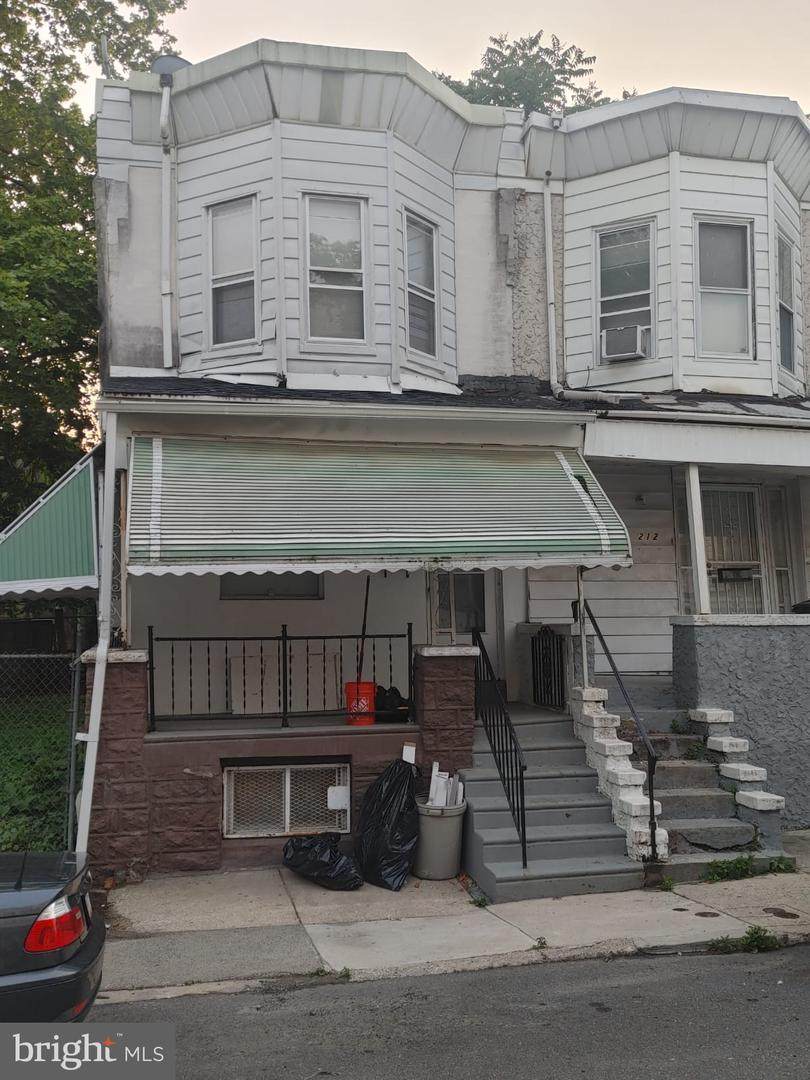 208-210 Avondale Street - Photo 1