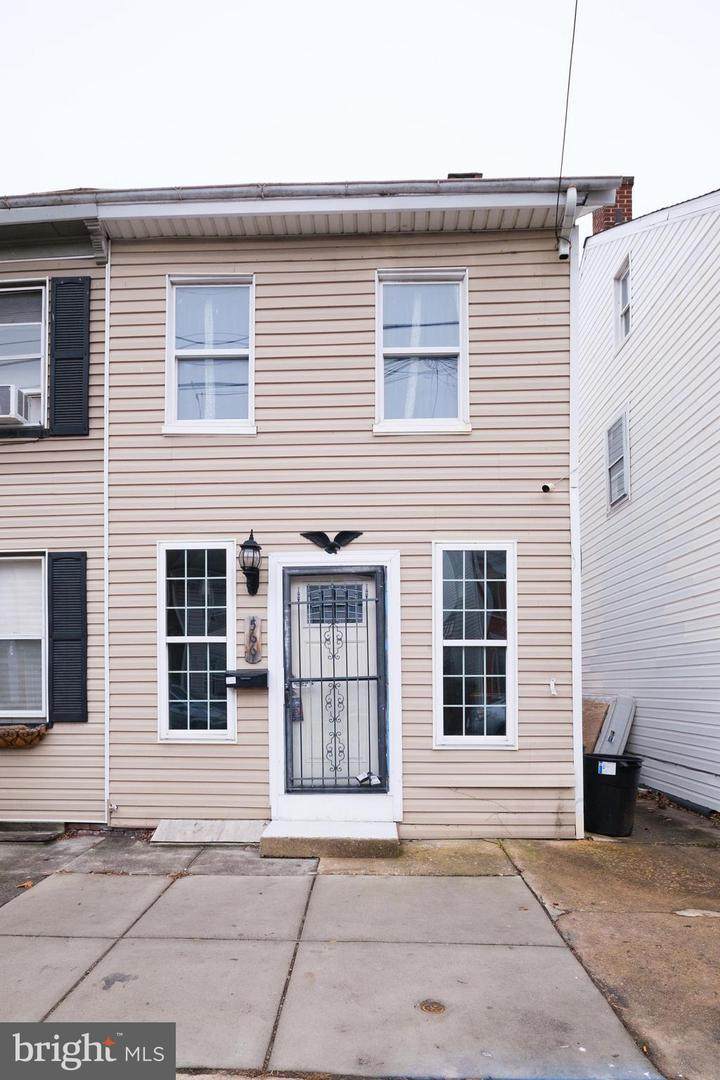 566 Philadelphia Street - Photo 1