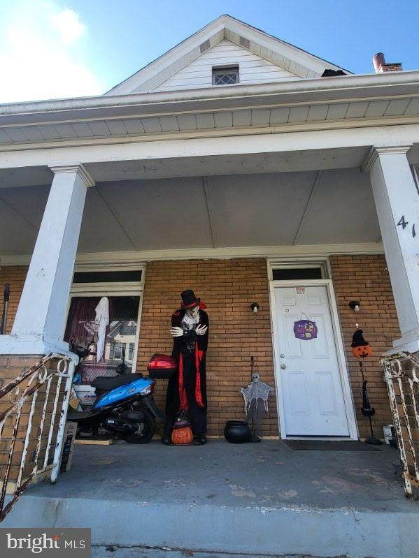 413 Delaware Street - Photo 1