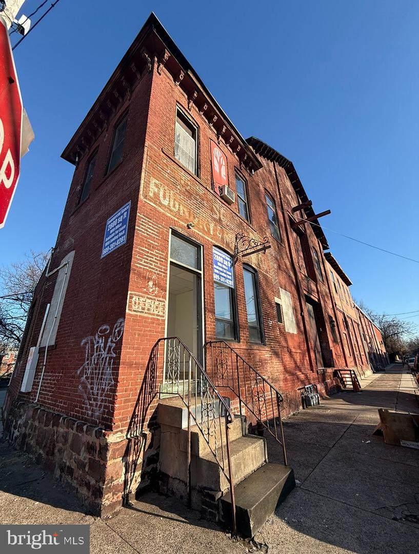 2 Pearl Street - Photo 1