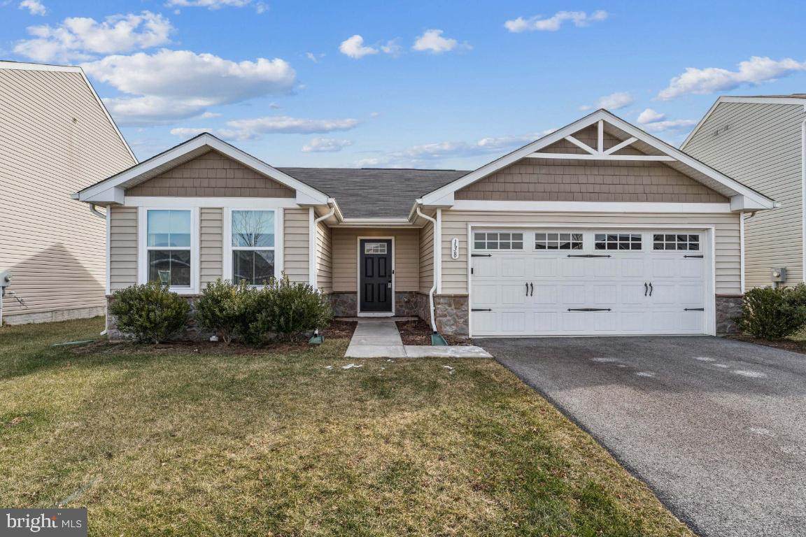 138 Crimson Avenue - Photo 1