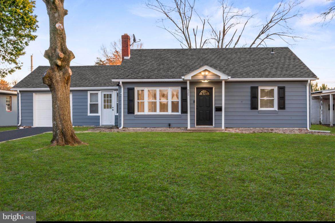 920 Division Street - Photo 1