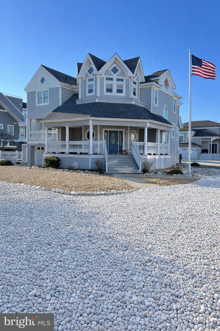 1086-E Long Beach - Photo 1