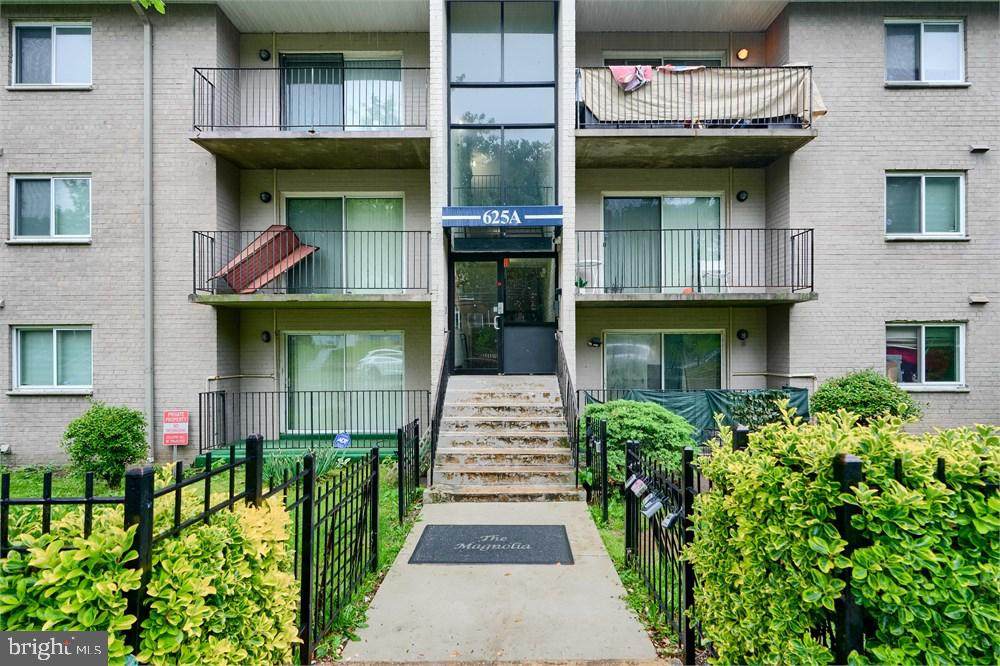 625 A Chesapeake Street - Photo 1