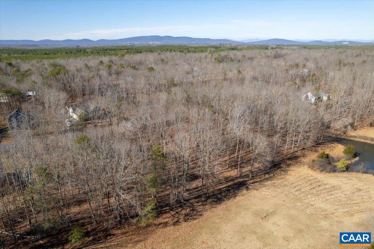 277 Oakmont Dr - Photo 1