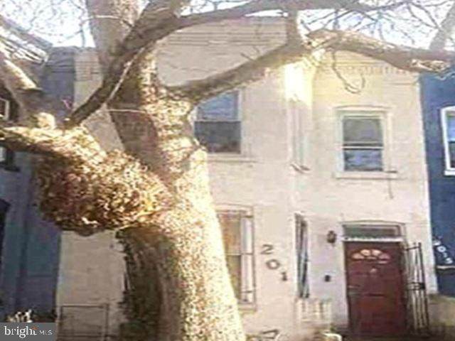 2017 Vermont Avenue - Photo 1