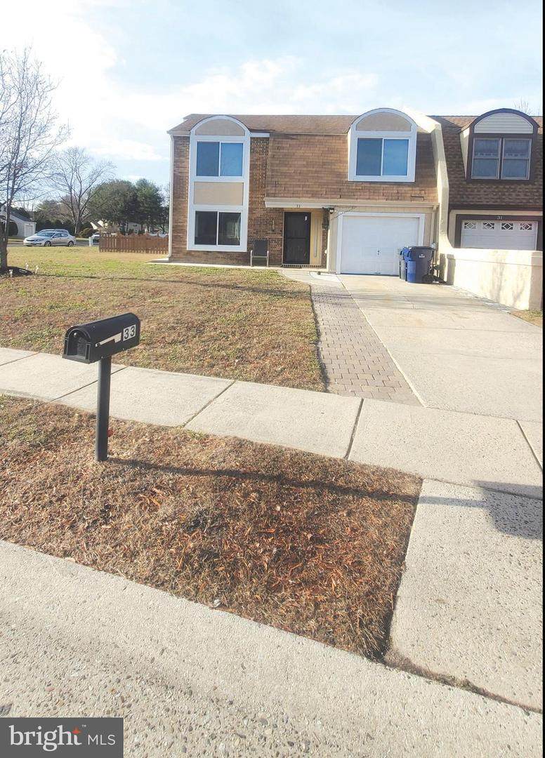 33 Jacamar Drive - Photo 1