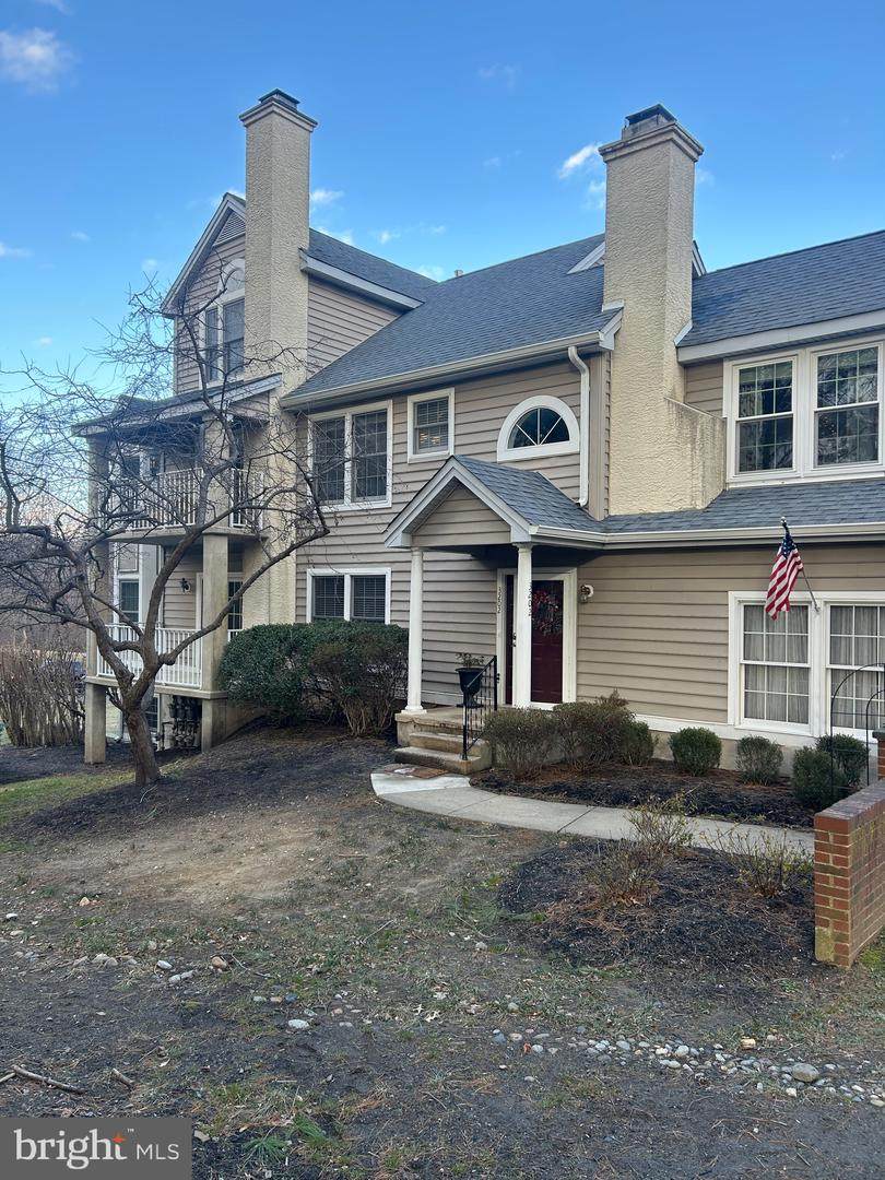 3202 Charing Cross - Photo 1