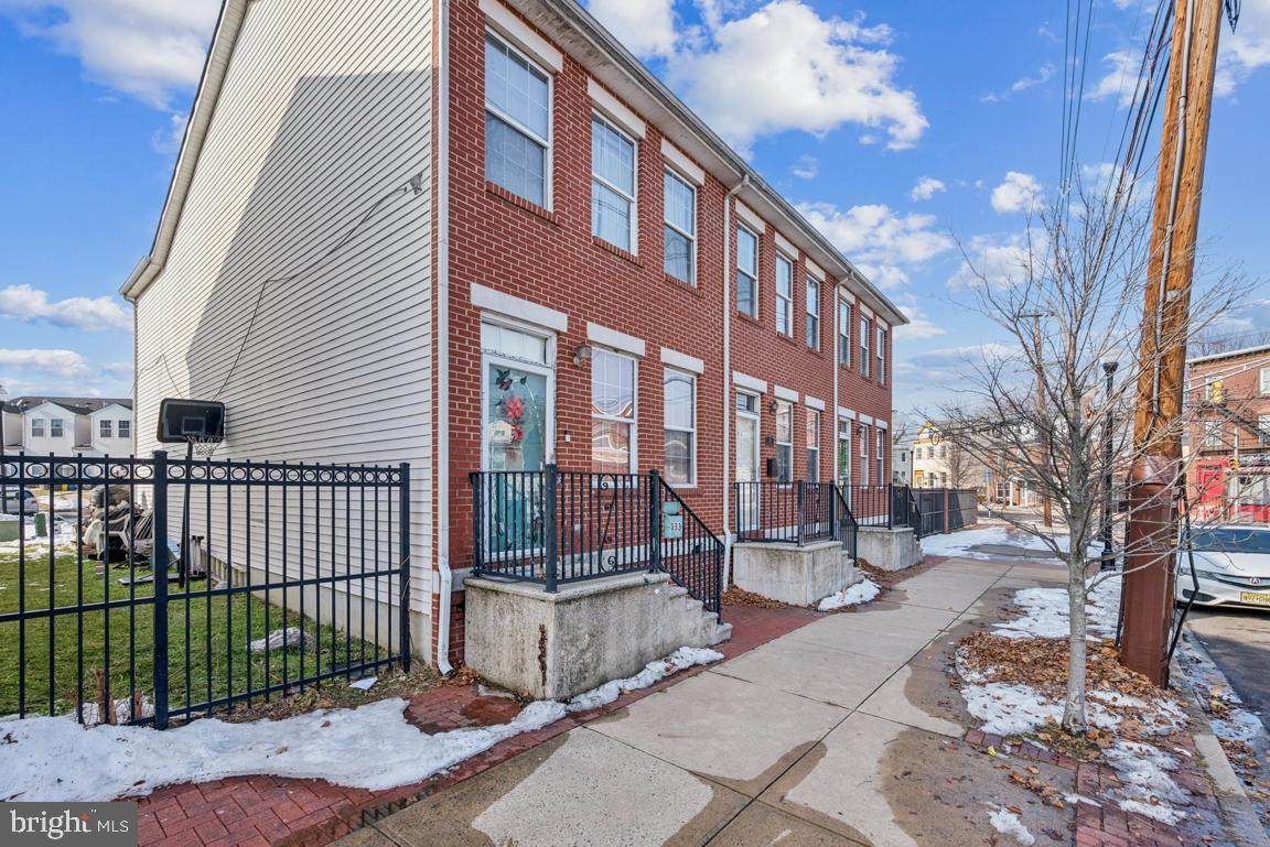 333 Willow Street - Photo 1