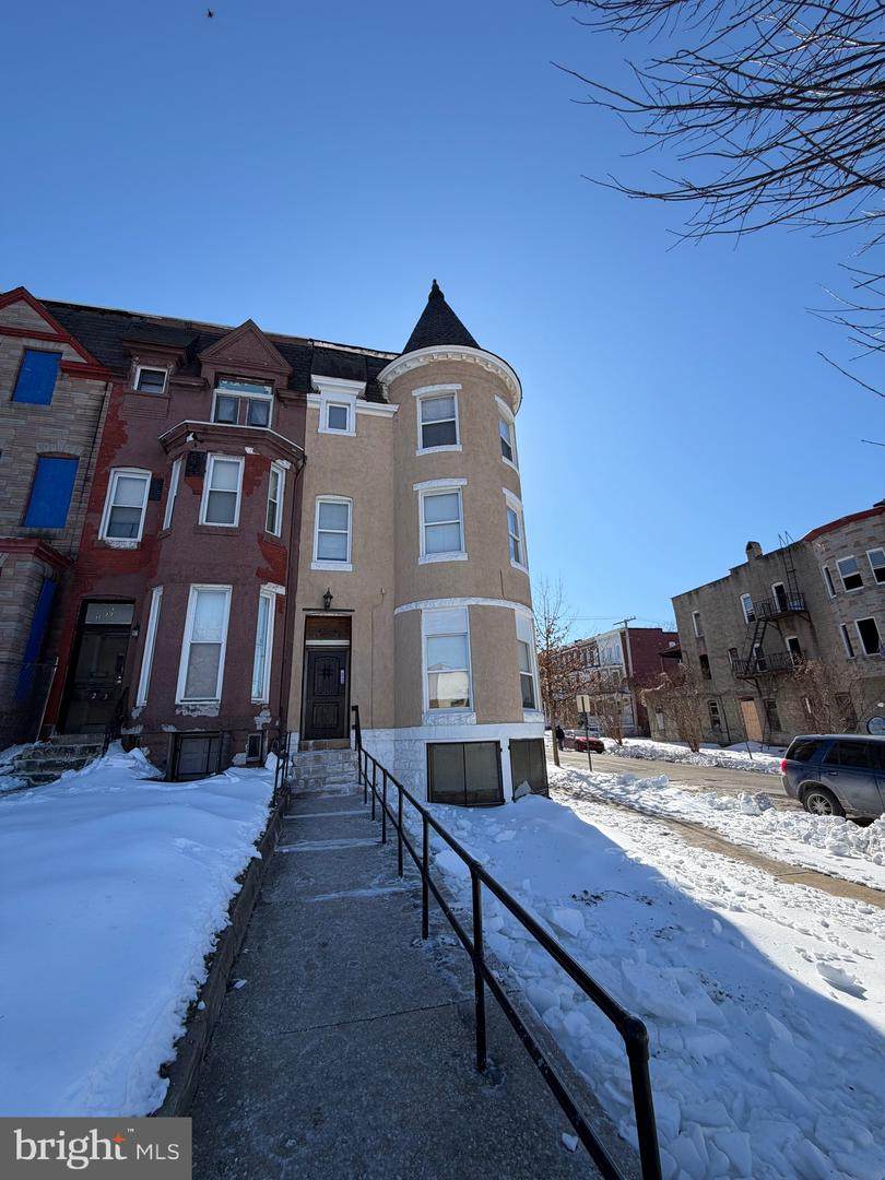 2735 North Avenue - Photo 1