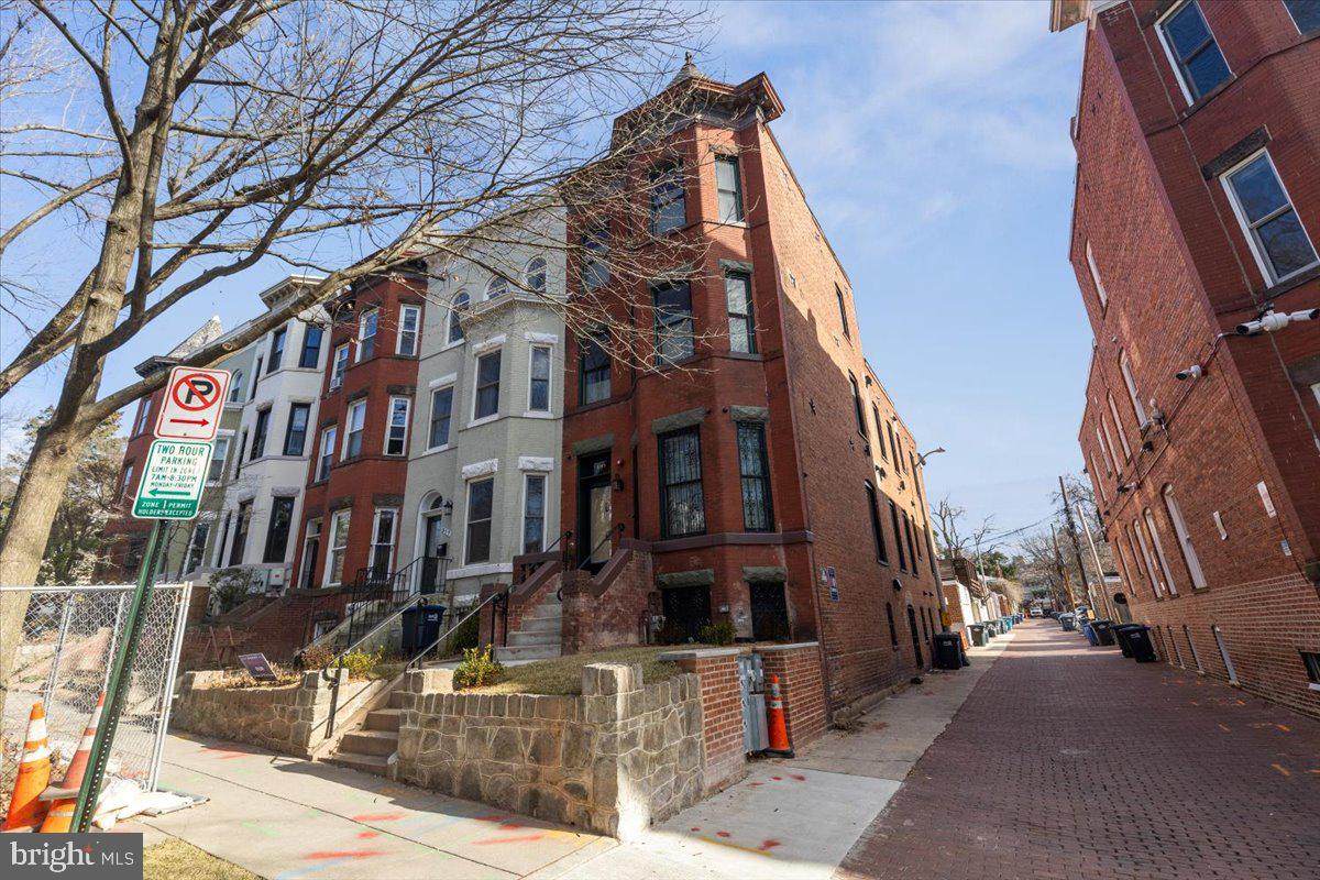 3169 18TH Street - Photo 1