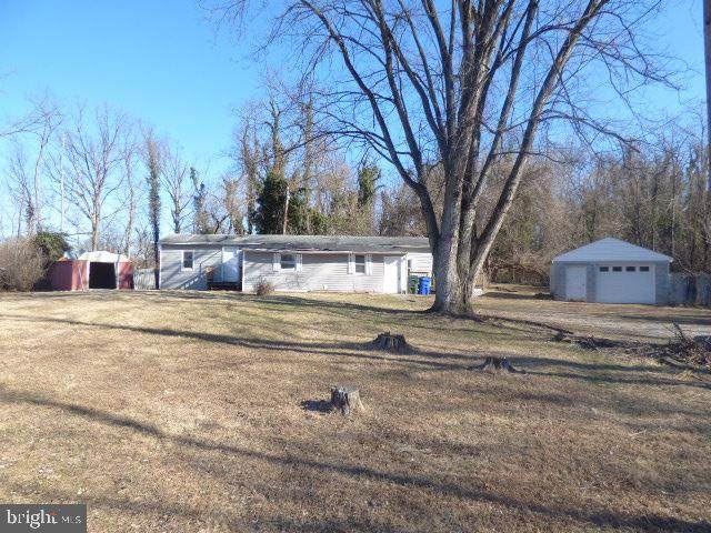 1401 Wellington Road - Photo 1