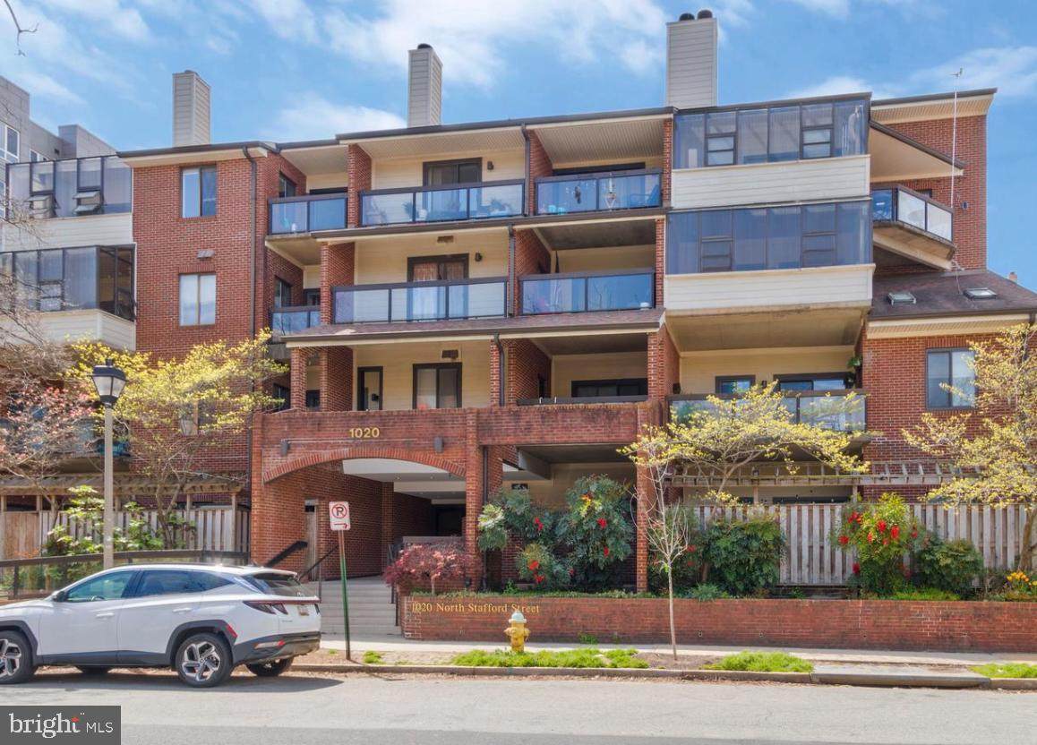 1020 Stafford Street - Photo 1