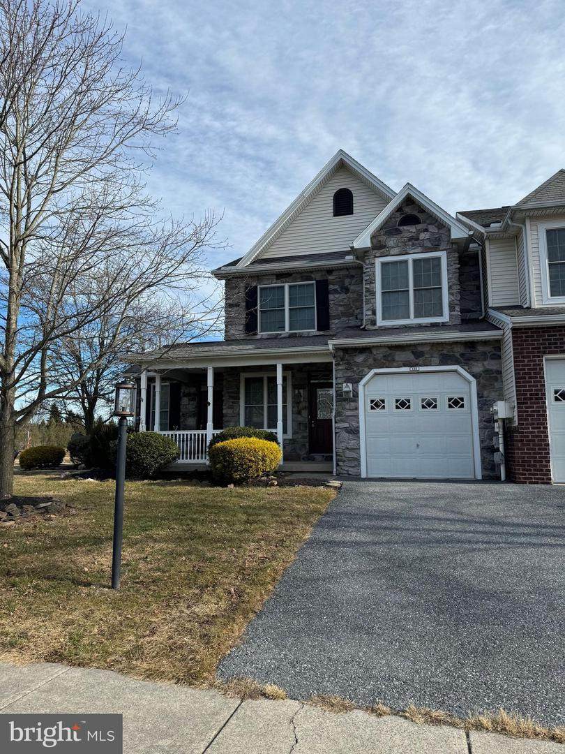 121 Scully Place - Photo 1