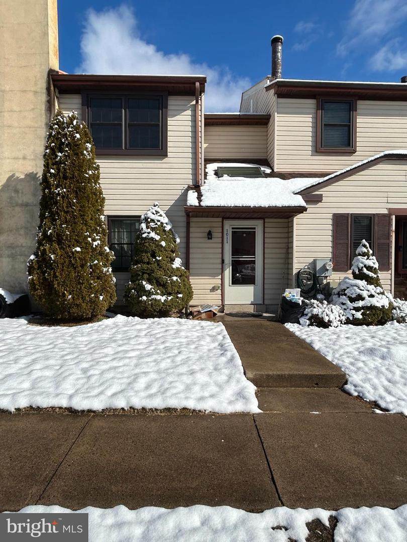 1011 Princeton Place - Photo 1