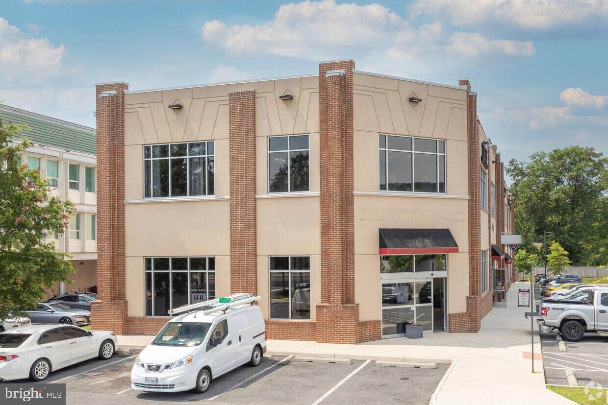 7121-E Leesburg Pike - Photo 1