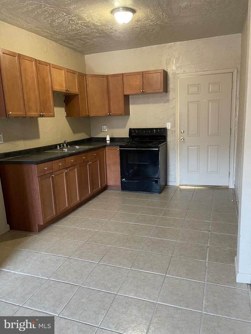 9 Maul Avenue - Photo 1