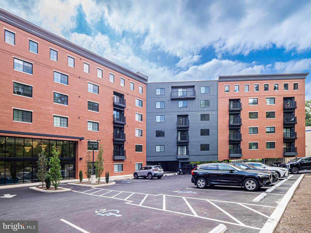 5001 Umbria Street - Photo 1