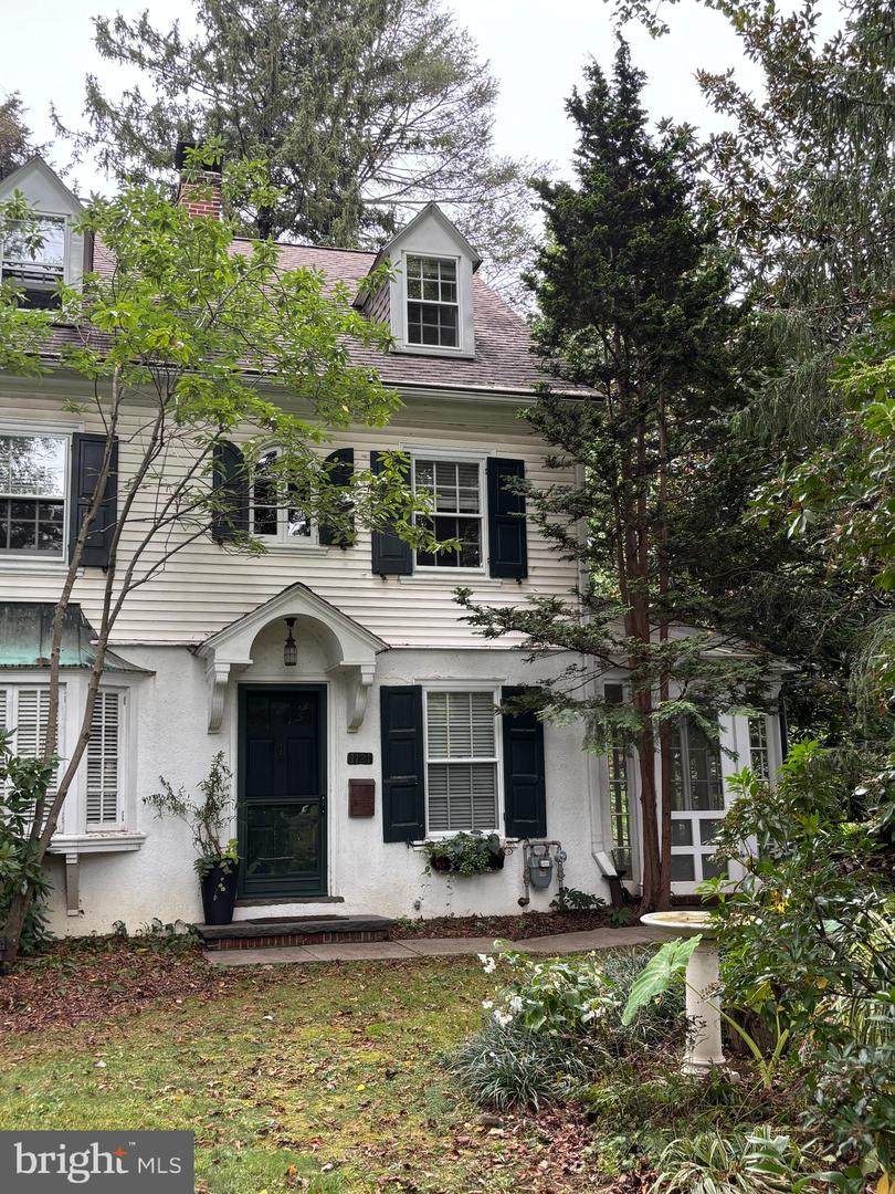 1121 Spring Grove Avenue - Photo 1