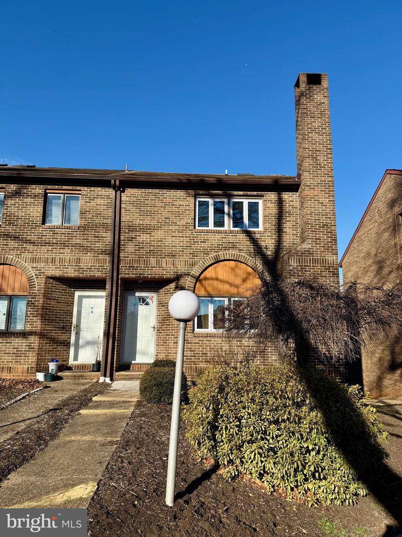 28 Servan Court - Photo 1