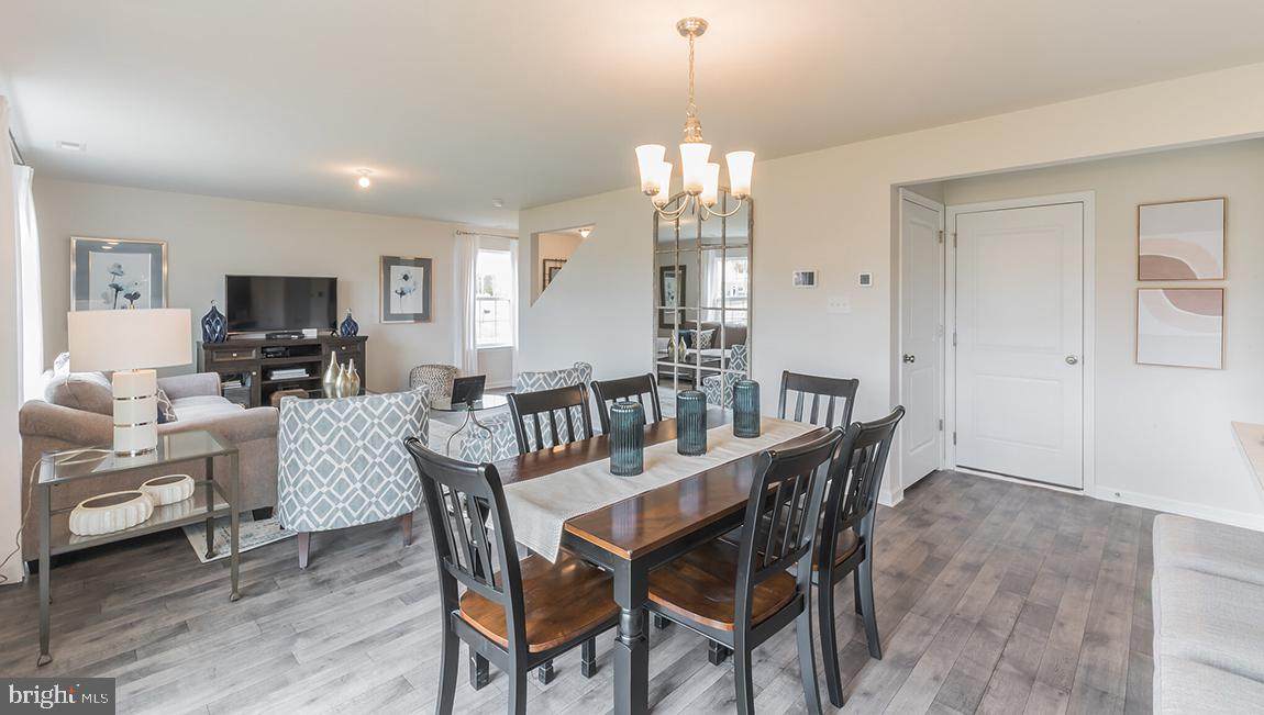 149 Malibu Drive - Photo 1
