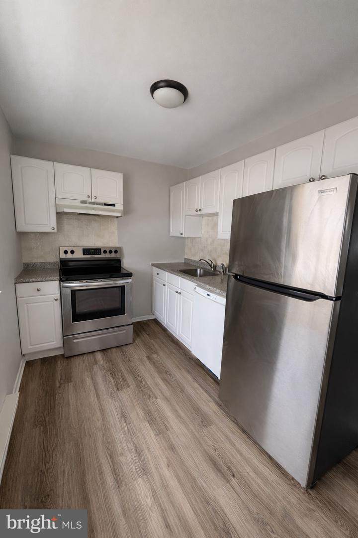 14 Girard Rd S - Photo 1