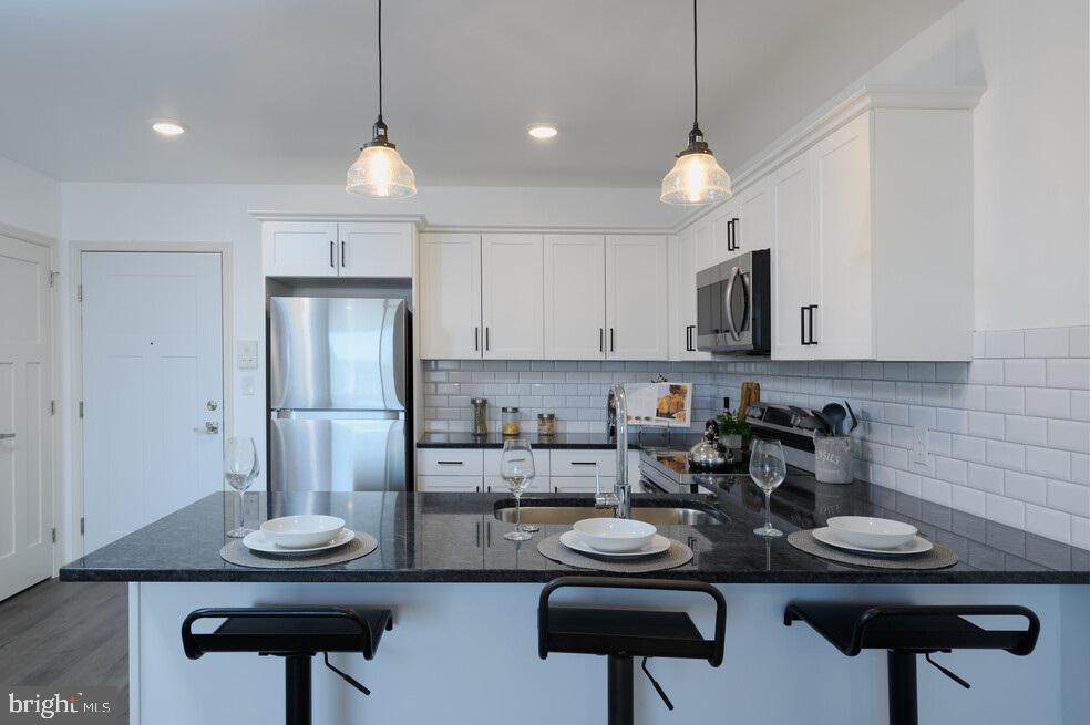 404 Fountain Street - Photo 1