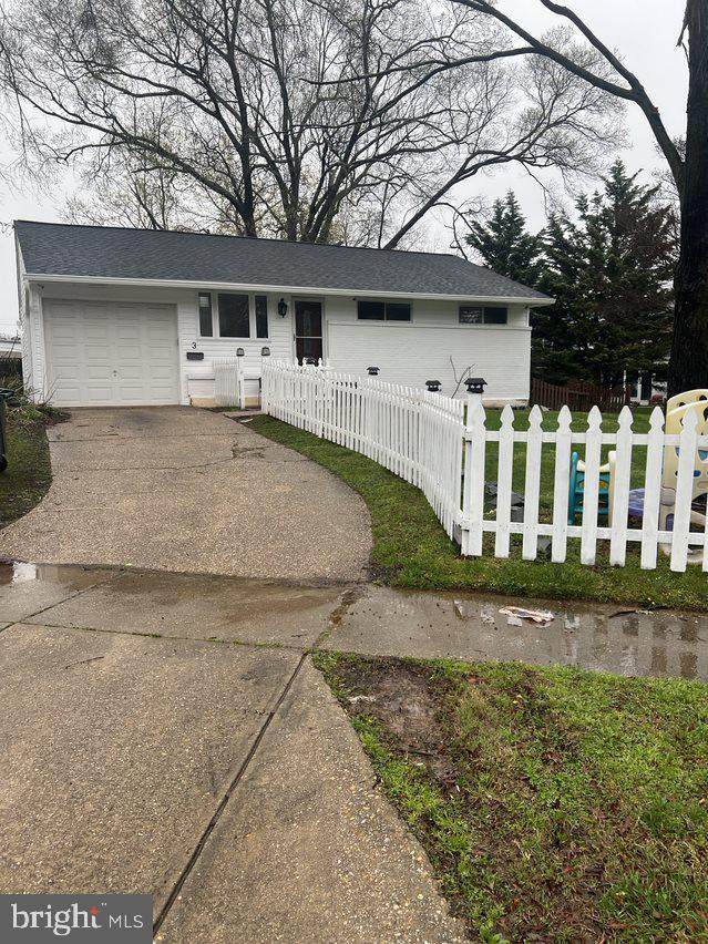 3 Lakecrest Circle - Photo 1