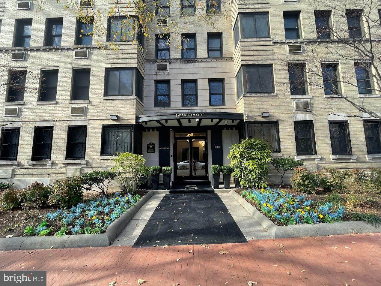 1010 25TH Street - Photo 1