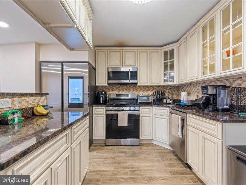 444 Lemonte Street - Photo 1