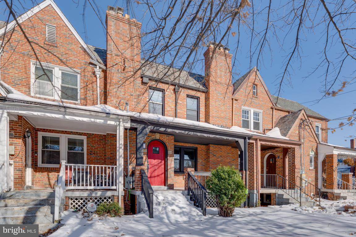 219 Jefferson Street - Photo 1