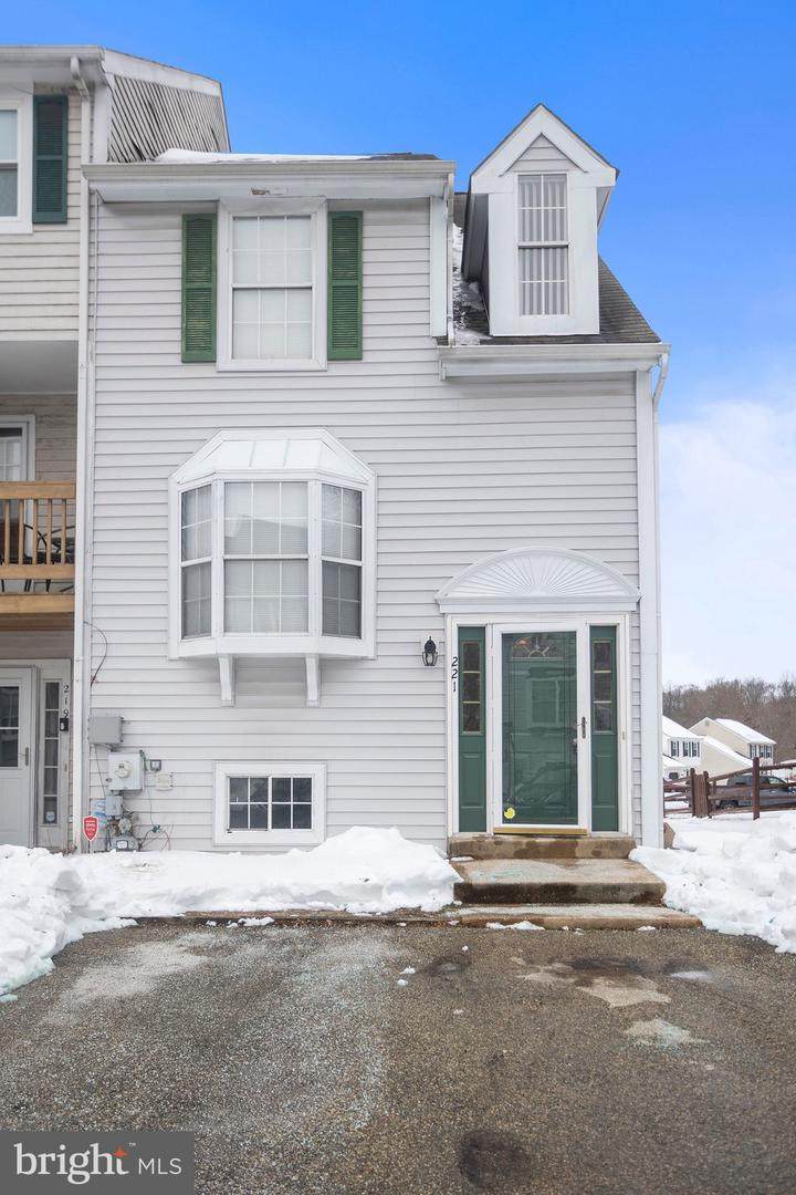 221 Vercelli Drive - Photo 1