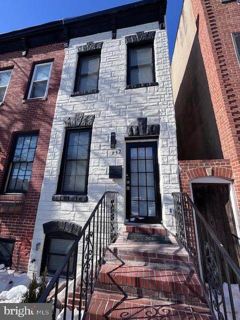 832 Kenwood Avenue - Photo 1