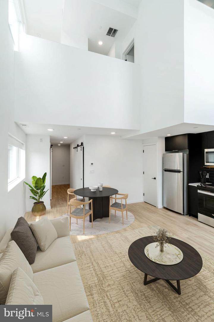 1154-56 Lee Street - Photo 1