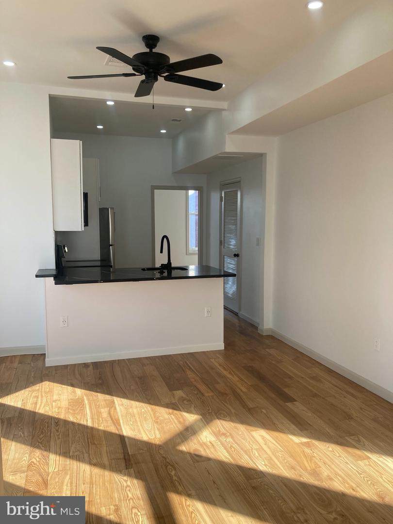 1901 Diamond Street - Photo 1