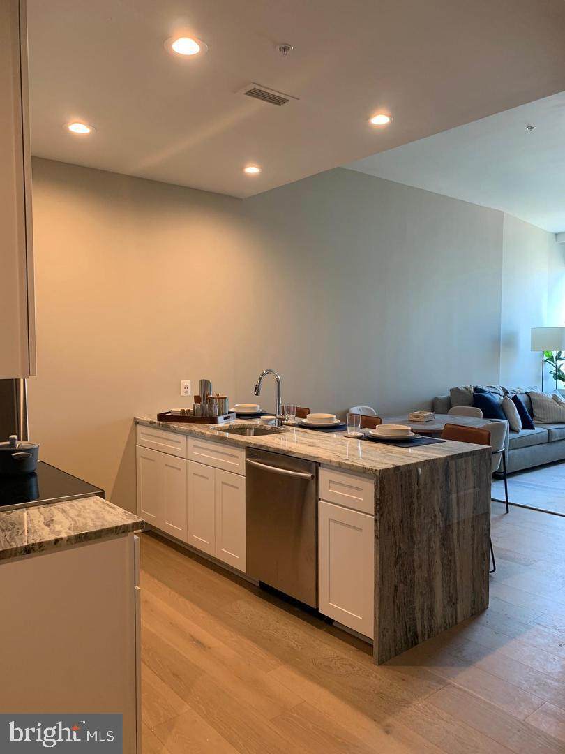 2130 Arch Street - Photo 1