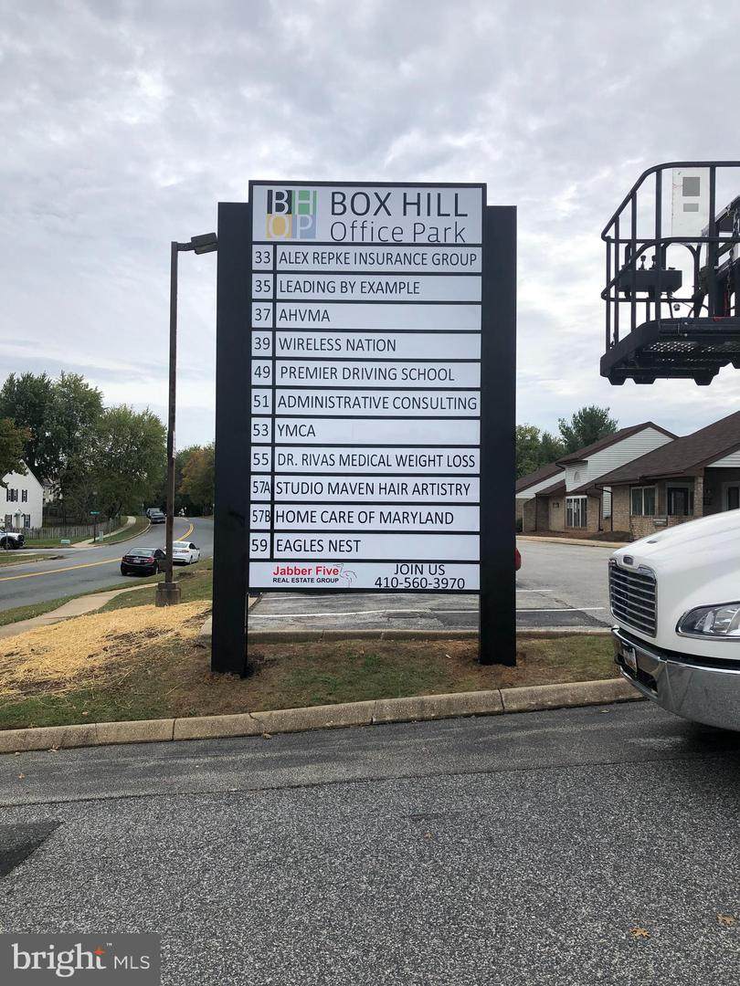 33 - 59 Kensington Parkway - Photo 1