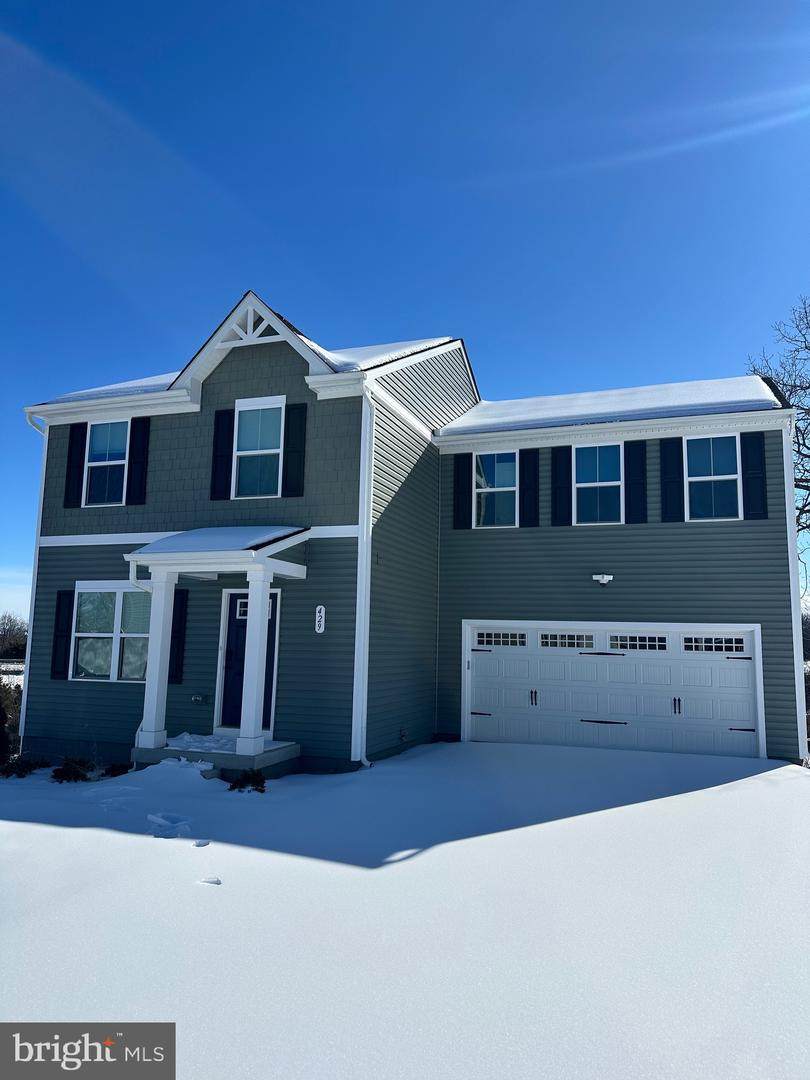 429 Circle Drive - Photo 1