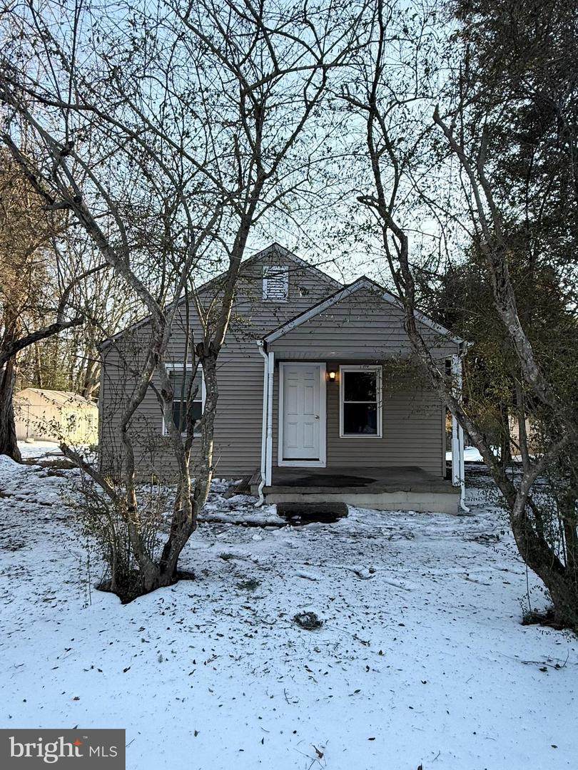 10032 Kings Highway - Photo 1