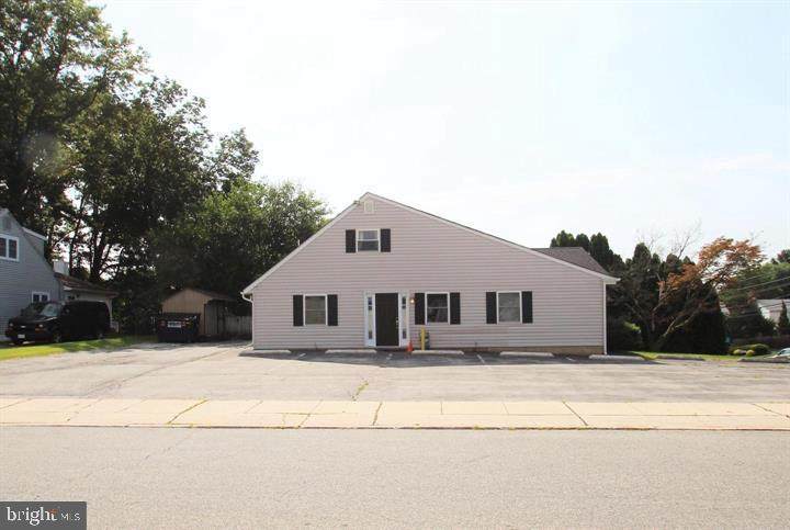 3215 Edgmont Avenue - Photo 1