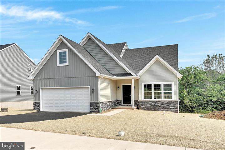 231 Pilgrim Drive - Photo 1