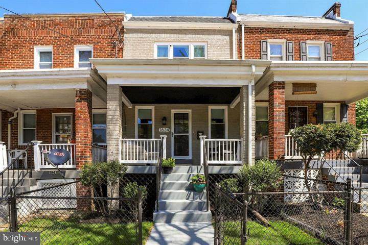 1634 Ridge Place - Photo 1